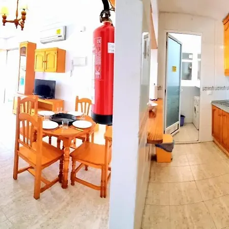 Apartment Atico Veramar 1 Frente A Piscina Dos *