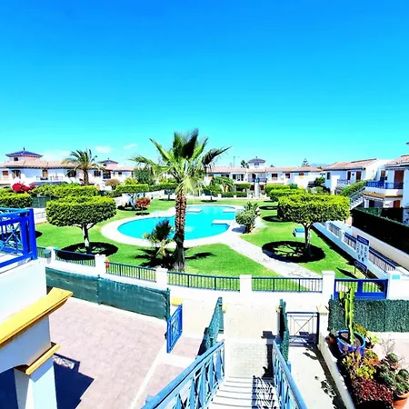Apartment Atico Veramar 1 Frente A Piscina Dos Vera